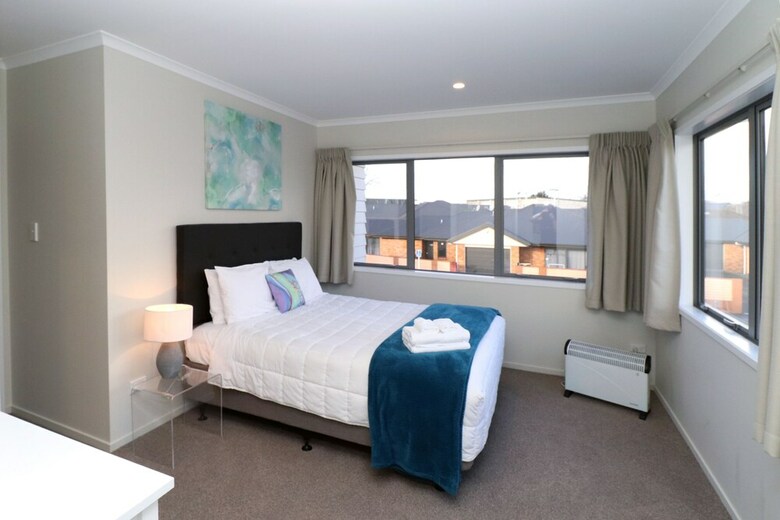 3 Brm Apartment On Jones Crescent