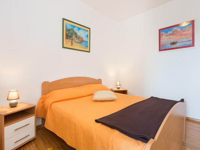 Apartments Josip Near The Beach