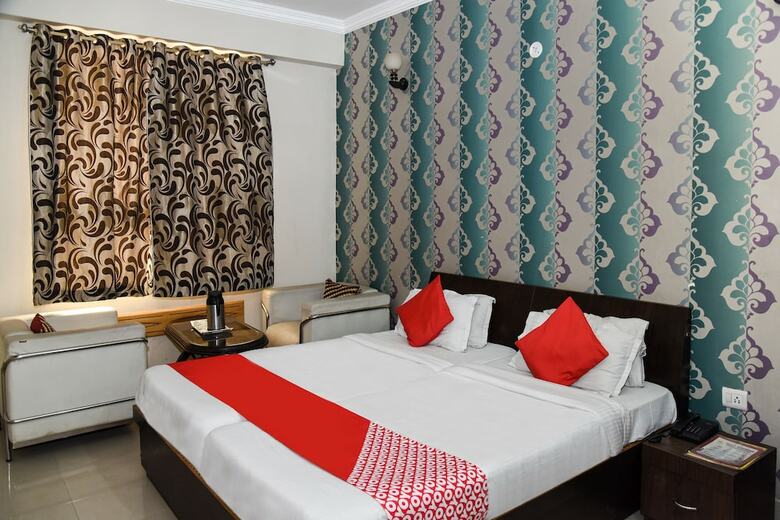 Oyo 14732 Hotel Buddha International