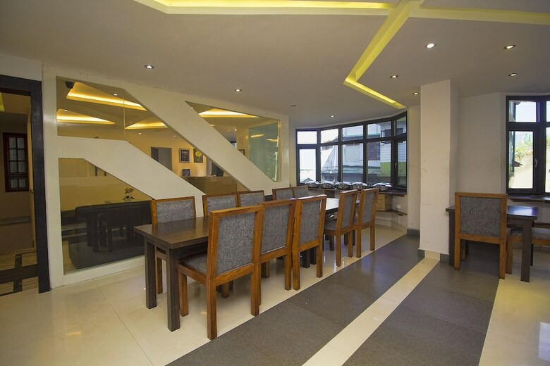 Oyo 24798 Kiwi Hotel Yavachi