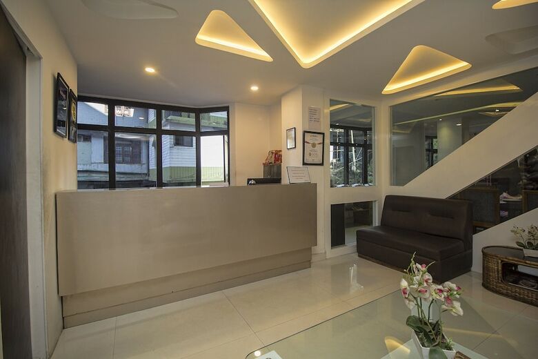 Oyo 24798 Kiwi Hotel Yavachi