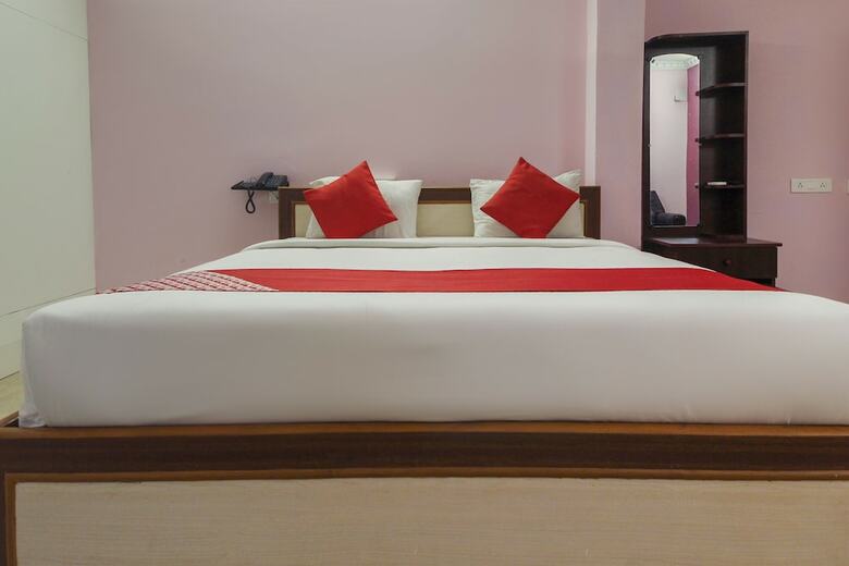 Hotel Oyo 24392 Flagship Damodar Inn