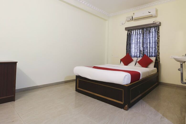Hotel Oyo 24392 Flagship Damodar Inn