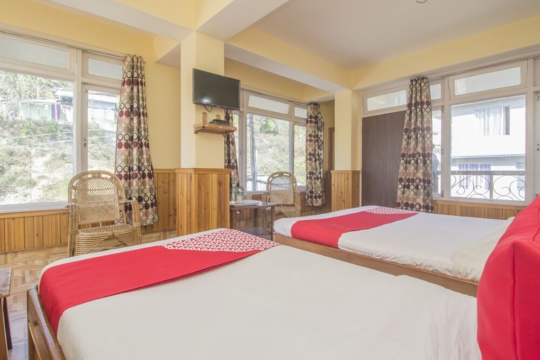 Oyo 23588 Hotel Chittiz