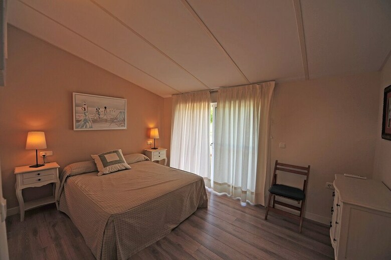 Apartamentos Casa Dos Plantas Golf Zona Ocio