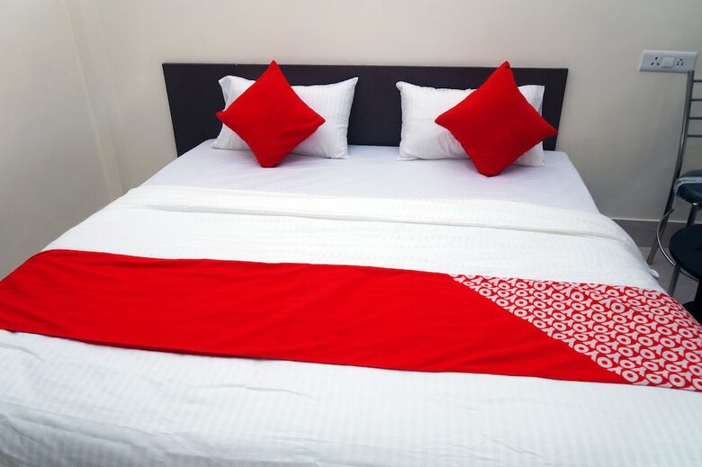 Hotel Oyo 16708 Sada Shiv Guest House