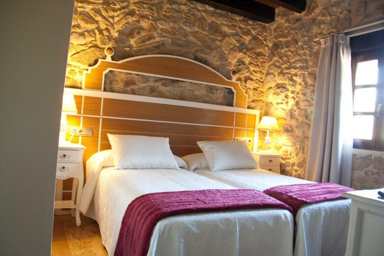 Hostal Posada La Torre De Los Isla & Spa