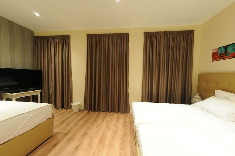 Hotel Naya - Downtown Guesthouse