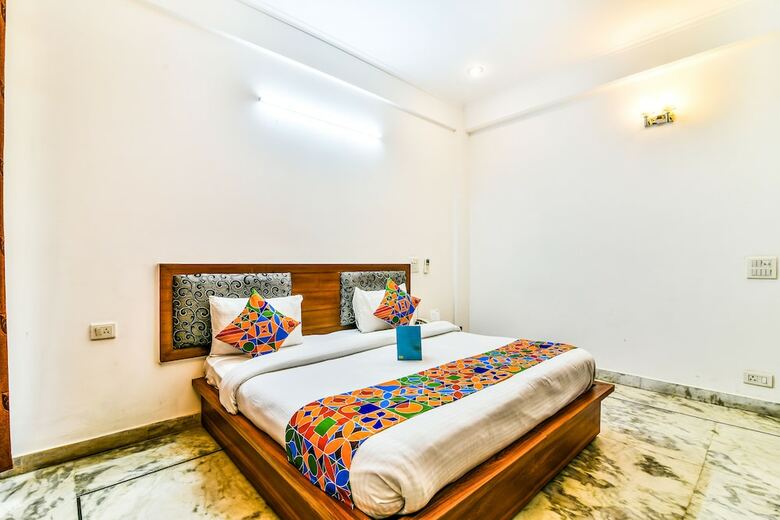 Hotel Fab Residency