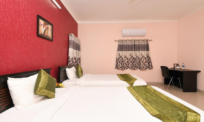 Hotel Treebo Trip Shivas Kuteera