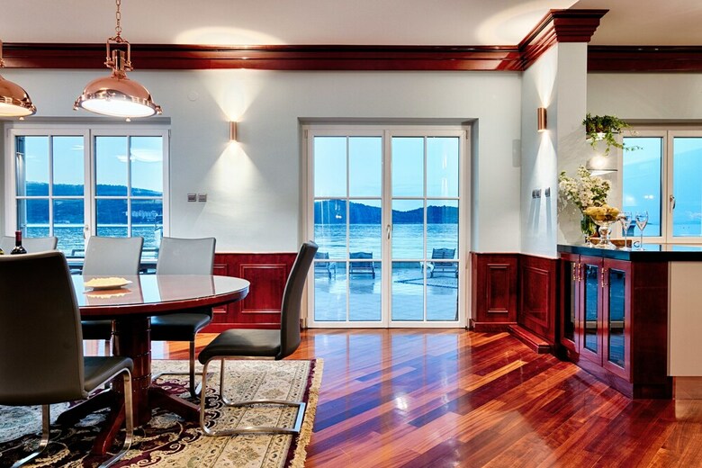 Apartments Donna With Sea View