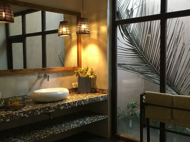 Bed & Breakfast Mango Beach House Kihim Alibaug