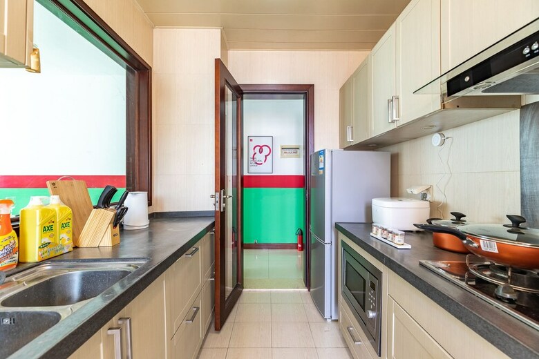 Locals Boutique Apartment  Huafa  No.4