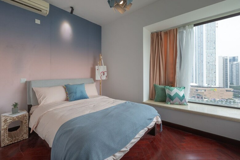 Locals Boutique Apartment  Huafa  No.5