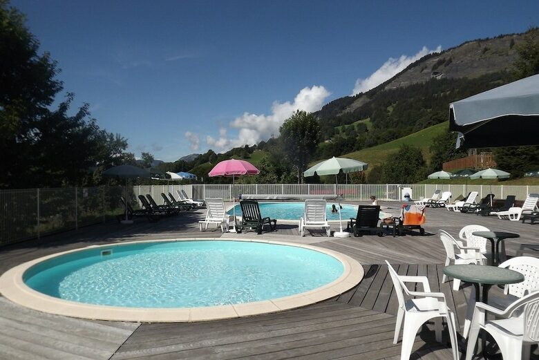 Hotel Les Essertets - Vacances Ulvf