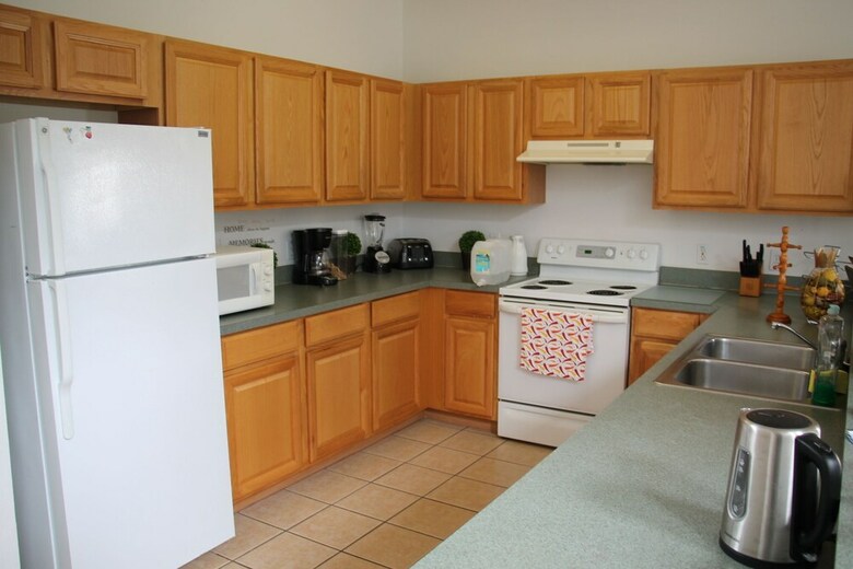 #27 Large Family Friendly Home W/ Pool - Five Bedroom