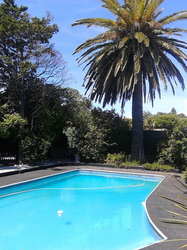 Hotel Port House