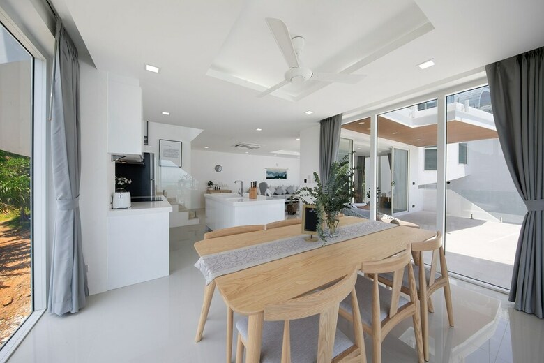 4 Bedrooms Sea View Villa Galaxy