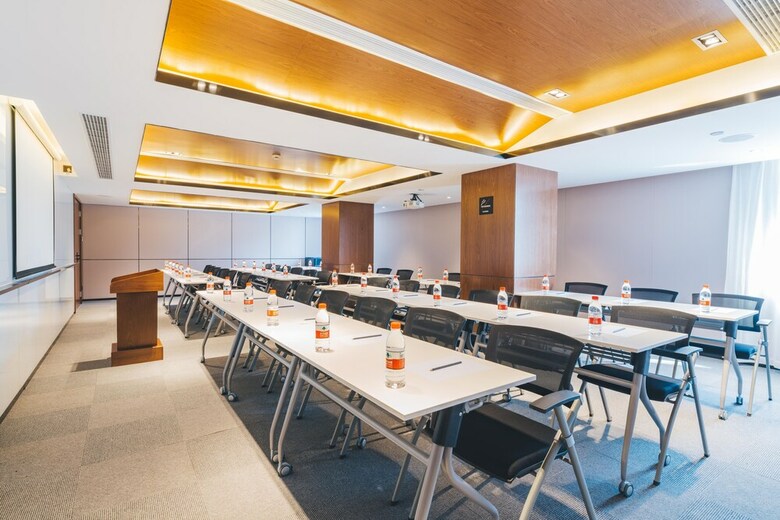 Atour Hotel North High Speed Railway Station Xian