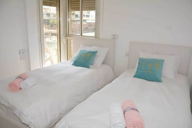 Apartamento Renovated White 3bd Next To Beach - Pool