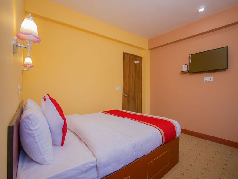 Hotel Oyo 281 Twins Kitchen