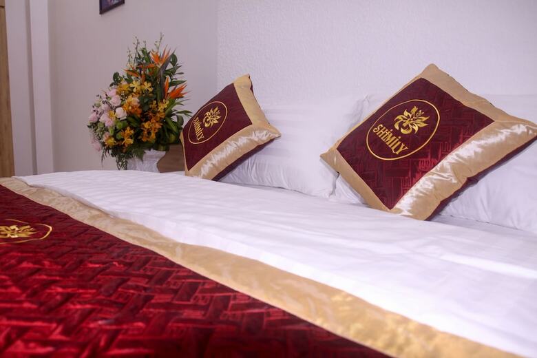 Hotel Shjmily House