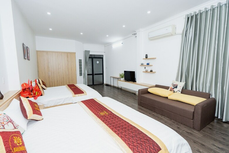 Hotel Shjmily House