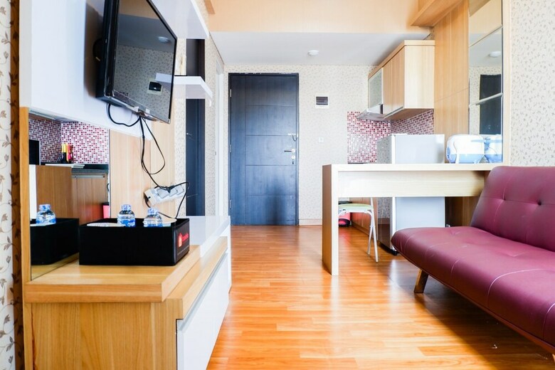 Relax & Comfy 2br Apartment At Puri Mas