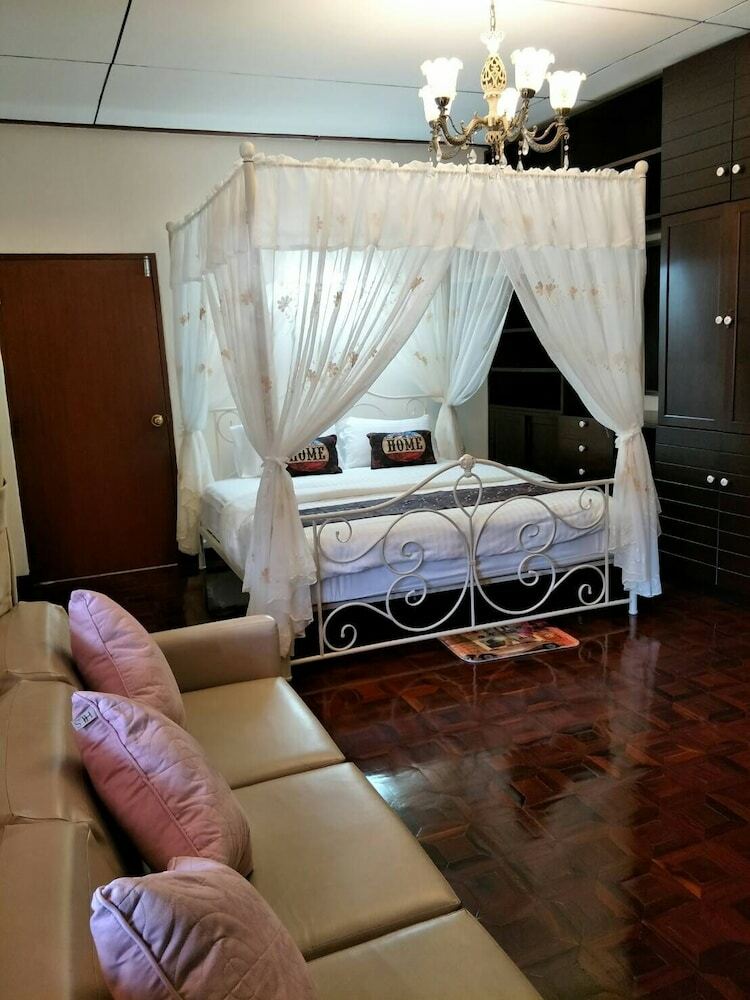 Hotel Ban Thong U The Landmark