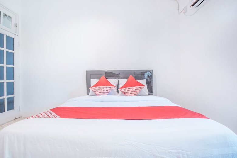Hostal Oyo 332 Residence G17