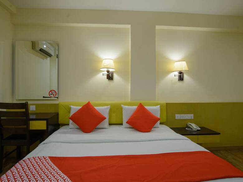 Oyo 371 Grand Eastern Hotel