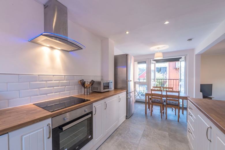 3 Bedroom Flat In Northern Quarter Manchester