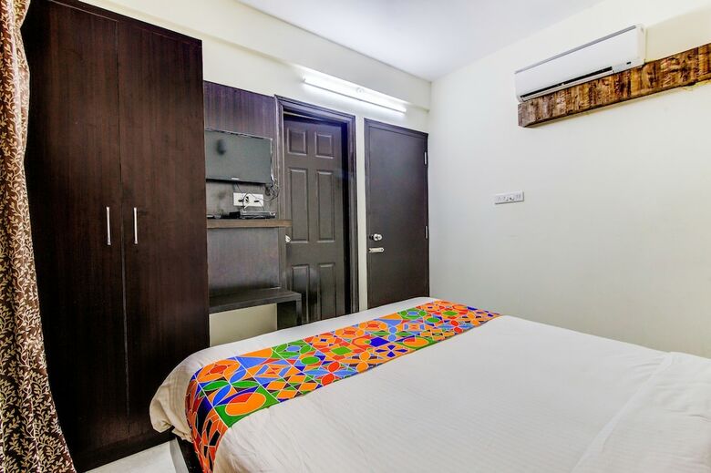 Fabhotel Grand Savoury Fandhook