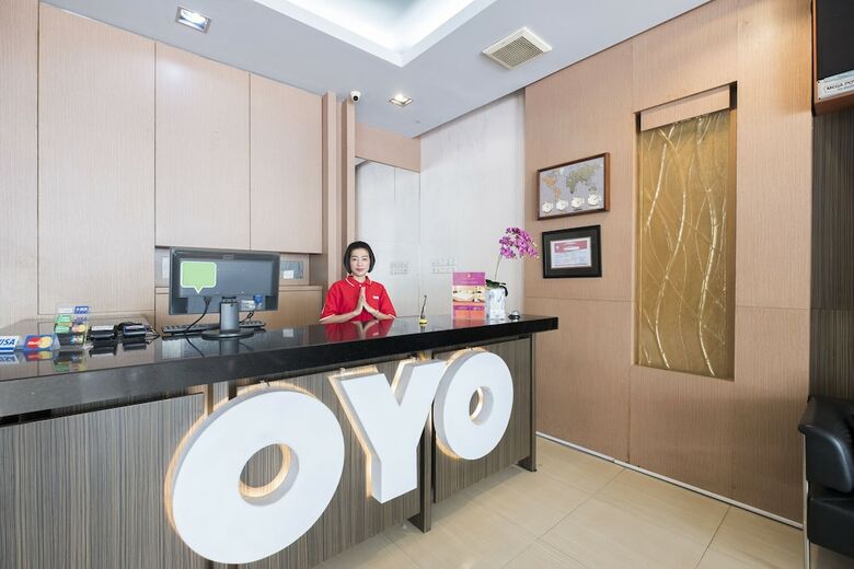 Hostal Oyo 317 New Legend Hotel
