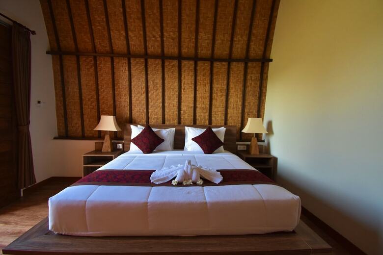 Bed & Breakfast Adil Villa And Resort