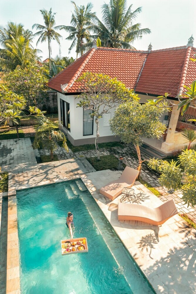Bed & Breakfast Adil Villa And Resort