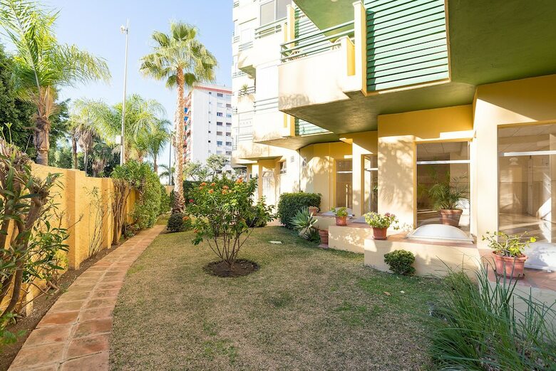 Apartamentos Estudio Candado Beach
