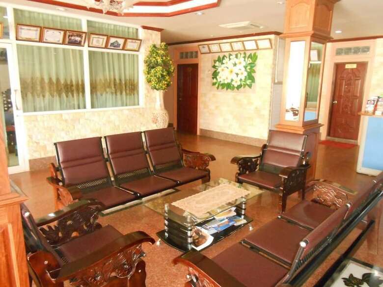 Nakhonesack Hotel III