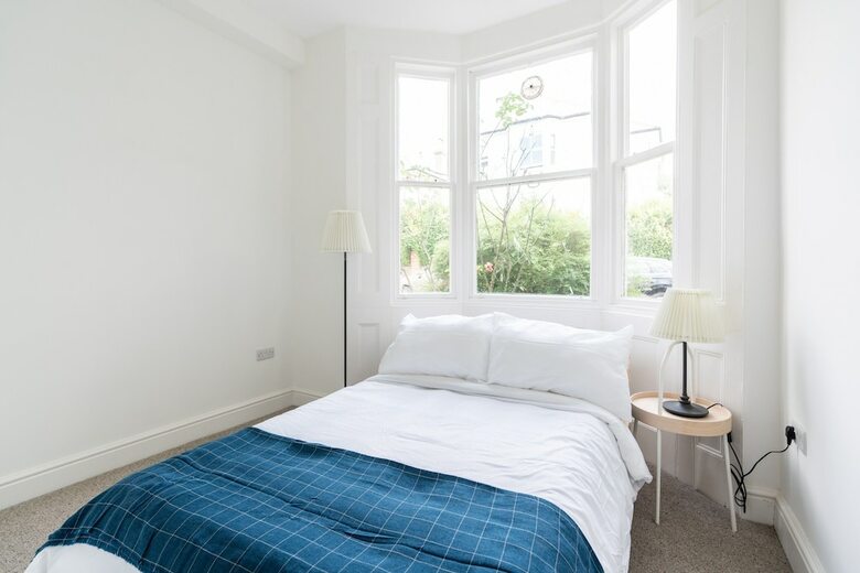 2 Bedroom Central Brighton Apartment