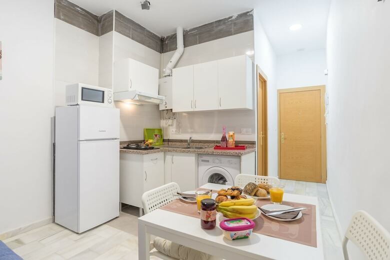 Hostal Ol� Hostels Malaga Zambrano