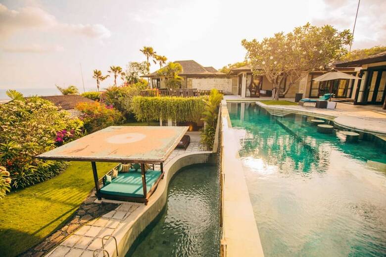 Luxury Clifftop Villas Of Bali
