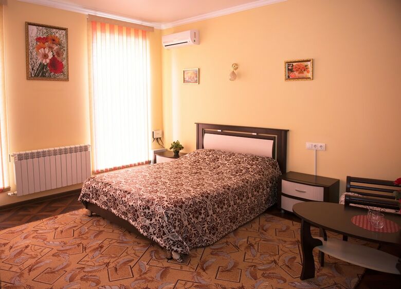 Siyanie Hotel