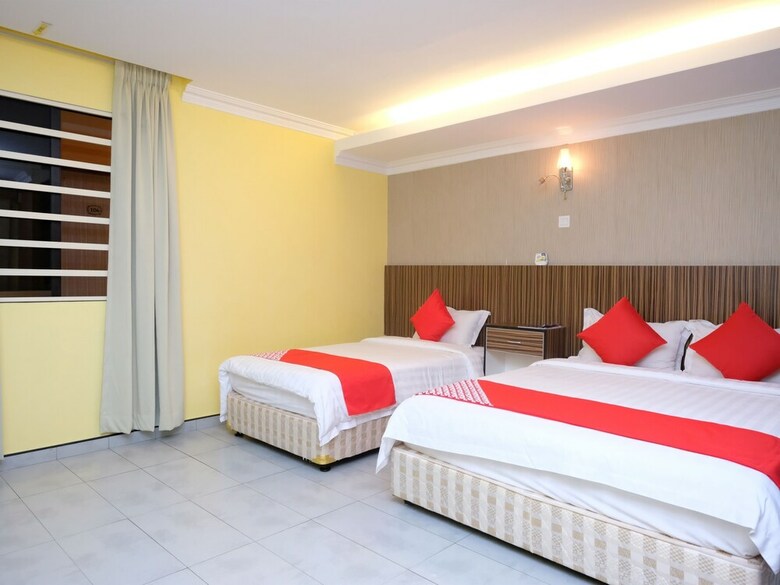 Oyo 653 Green World Hotel