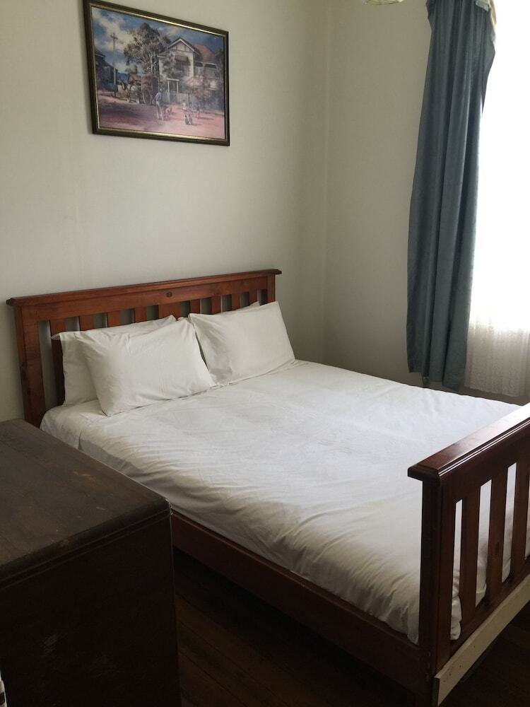 Hotel Lake Leake Inn