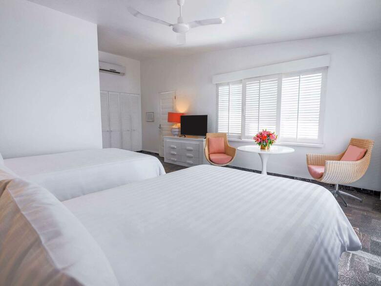 Hotel Las Brisas