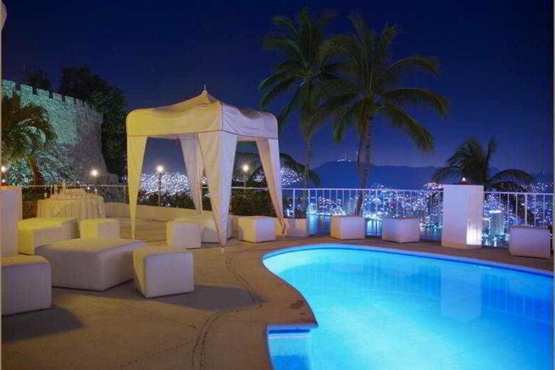Hotel Las Brisas