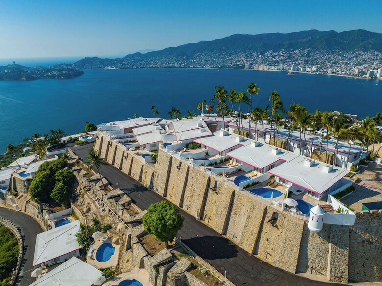Hotel Las Brisas