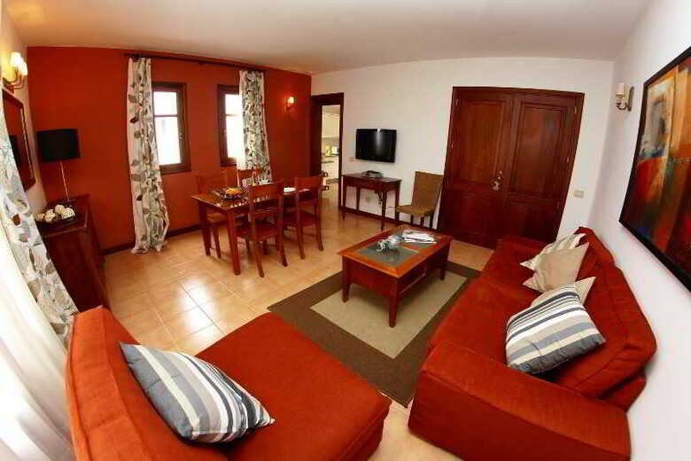 Villa Los Claveles (.)
