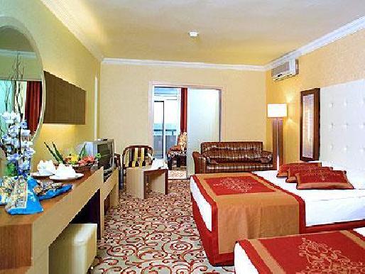 Hotel Beach Club Doganay