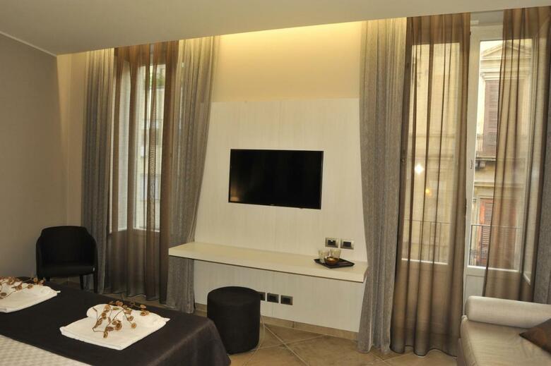 Hotel Etnea 454   Catania Luxury Rooms